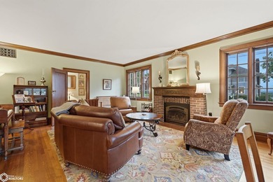Perched on a corner lot with sweeping views of the Mississippi - photo 3
