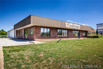 Lake Commercial Off Market in Laurie, Missouri