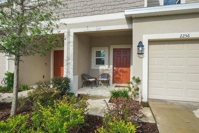 Welcome to this beautifully maintained, move-in ready townhome - photo 7