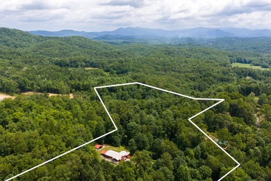 First time ever offered on the market! This well-maintained - photo 6