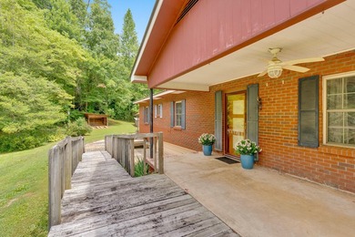 First time ever offered on the market! This well-maintained - photo 8
