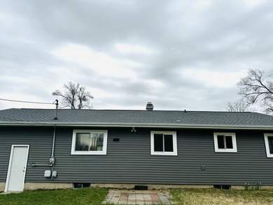 Welcome to 315 Pam Drive, Berrien Springs, MI! This fully - photo 18