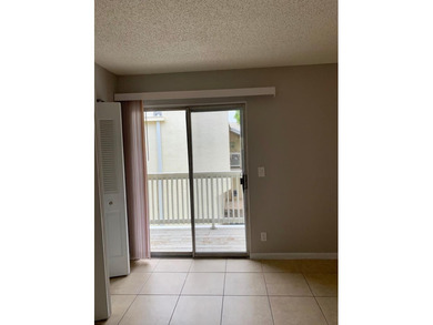 FOR SALE - Investor Friendly Condo! Second-floor 1 bedroom, 1 - photo 18