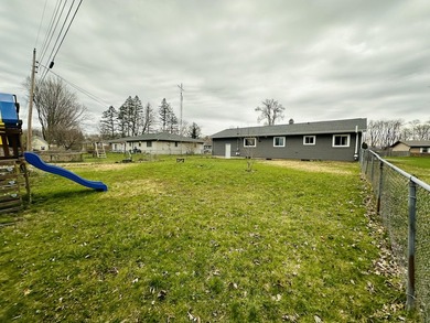 Welcome to 315 Pam Drive, Berrien Springs, MI! This fully - photo 19