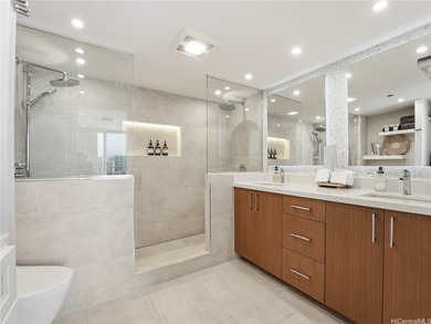 Rare Penthouse Opportunity at the Iconic Ilikai! This fully - photo 21