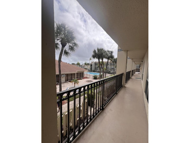 FOR SALE - Investor Friendly Condo! Second-floor 1 bedroom, 1 - photo 26