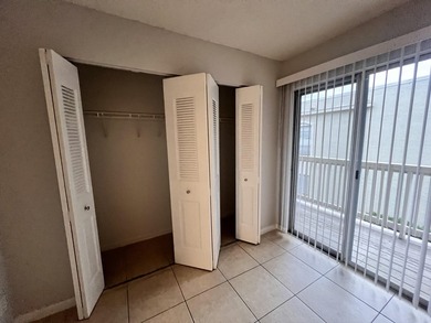 FOR SALE - Investor Friendly Condo! Second-floor 1 bedroom, 1 - photo 29