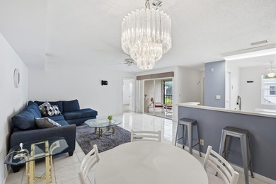 The perfect Delray Beach location with a maintenance-free - photo 6
