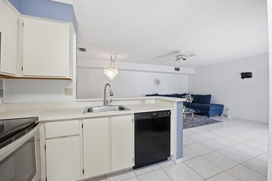 The perfect Delray Beach location with a maintenance-free - photo 8