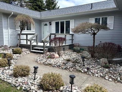 Owned since 2003, the sellers have carefully maintained this - photo 6