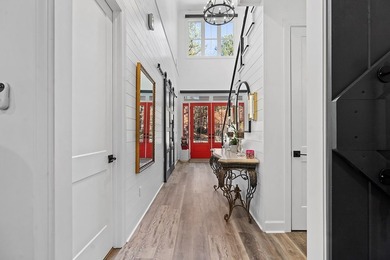 Luxurious Private Estate with Lake Greenwood Access -Tucked away - photo 4