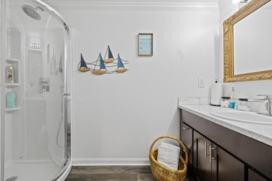 Escape to the lake with this charming and fully renovated - photo 14