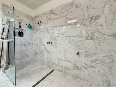 Nestled on 6.1 private acres, this exceptional 2 bed 2 1/2 bath - photo 21