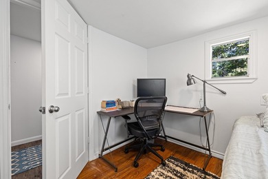 Escape to the lake with this charming and fully renovated - photo 23