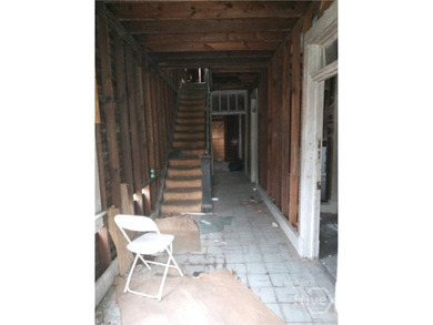 Single family home ready for restoration with additional lot on - photo 5
