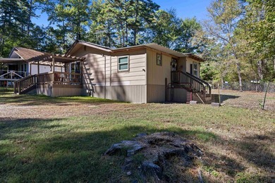 Escape to the lake with this charming and fully renovated - photo 26
