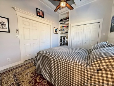 Nestled on 6.1 private acres, this exceptional 2 bed 2 1/2 bath - photo 28