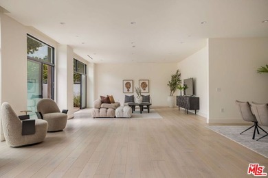 Welcome to 425 Palm in Prime Beverly Hills. Residence 101 offers - photo 7