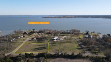 Lake Acreage For Sale in Kerens, Texas