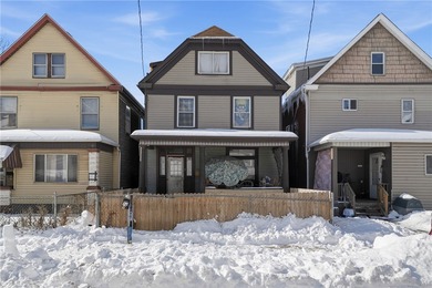 Allegheny River Home For Sale in New Kensington Pennsylvania