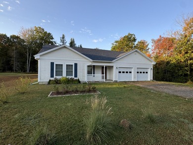 Lake Winnecook / Unity Pond Home For Sale in Unity Maine
