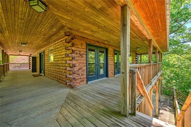 Lakefront retreat on Beaver Lake just 15 minutes from Downtown - photo 8
