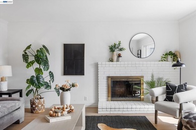Welcome to 4875 Pepperwood Way, a beautifully refreshed - photo 7