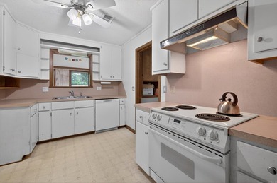 Opportunity awaits at 48 N. Badalona Drive! This brick walkout - photo 11