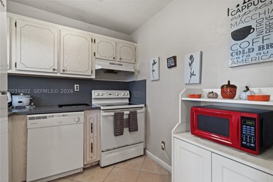 Stunning unobstructed lake views! Beautifully updated 3rd-floor - photo 7