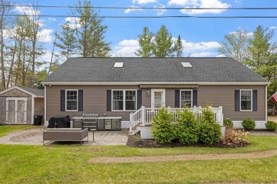 Lake Home For Sale in Tuftonboro, New Hampshire