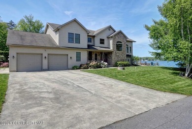 Towamensing Trails Lake Home For Sale in Albrightsville Pennsylvania