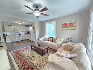 Absolutely stunning 2 story home with a fresh, modern feel and - photo 14
