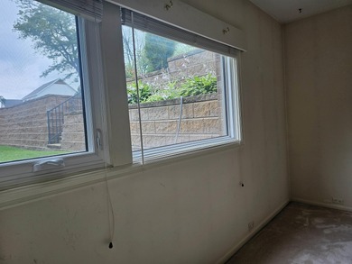 WOW, what a location & what a view of Sunnyside golf course