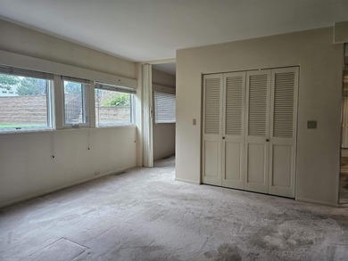 WOW, what a location & what a view of Sunnyside golf course