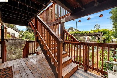 Set in a dynamic, authentically urban pocket, the neighborhood - photo 25