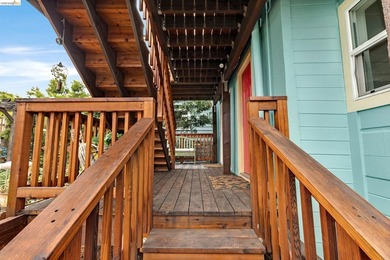 Set in a dynamic, authentically urban pocket, the neighborhood - photo 27