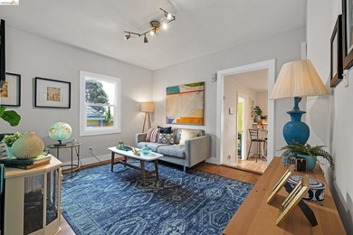Set in a dynamic, authentically urban pocket, the neighborhood - photo 32