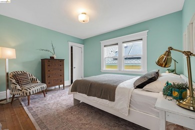 Set in a dynamic, authentically urban pocket, the neighborhood - photo 41