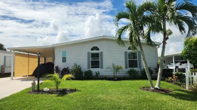 Lakes at Savannah Club Golf Course  Home For Sale in Port Saint Lucie Florida