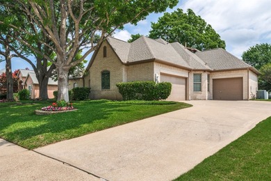 Experience Refined Living in this gorgeous move in ready Home - photo 1