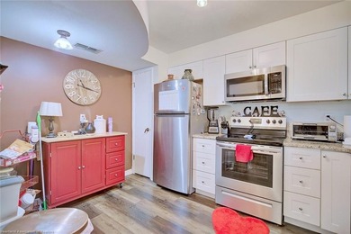 Welcome to this beautifully remodeled 2-bedroom, 2-bathroom - photo 12