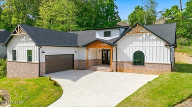 Nice wooded lot with common area to the left and rear for more - photo 2
