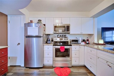 Welcome to this beautifully remodeled 2-bedroom, 2-bathroom - photo 13