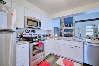 Welcome to this beautifully remodeled 2-bedroom, 2-bathroom - photo 14