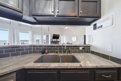 Luxury lakefront townhouse in the gated Villas of Lakeland on - photo 16