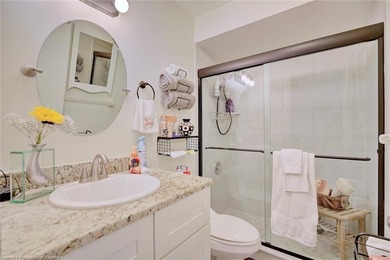Welcome to this beautifully remodeled 2-bedroom, 2-bathroom - photo 18