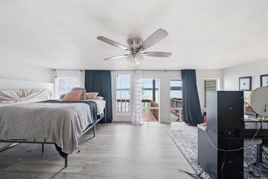Luxury lakefront townhouse in the gated Villas of Lakeland on - photo 28