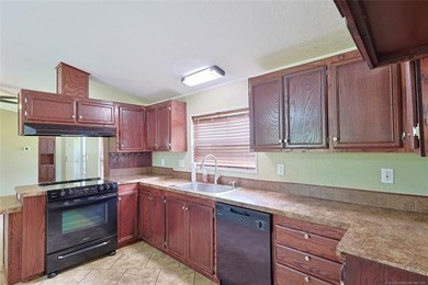 Welcome to lake living in the desirable Belle Starr Addition on - photo 32