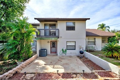 Welcome to this beautifully remodeled 2-bedroom, 2-bathroom - photo 39