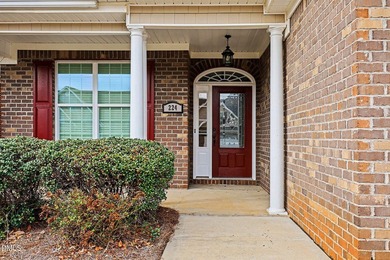 Welcome to 224 Shady Hollow Lane in Garner, where comfort - photo 3